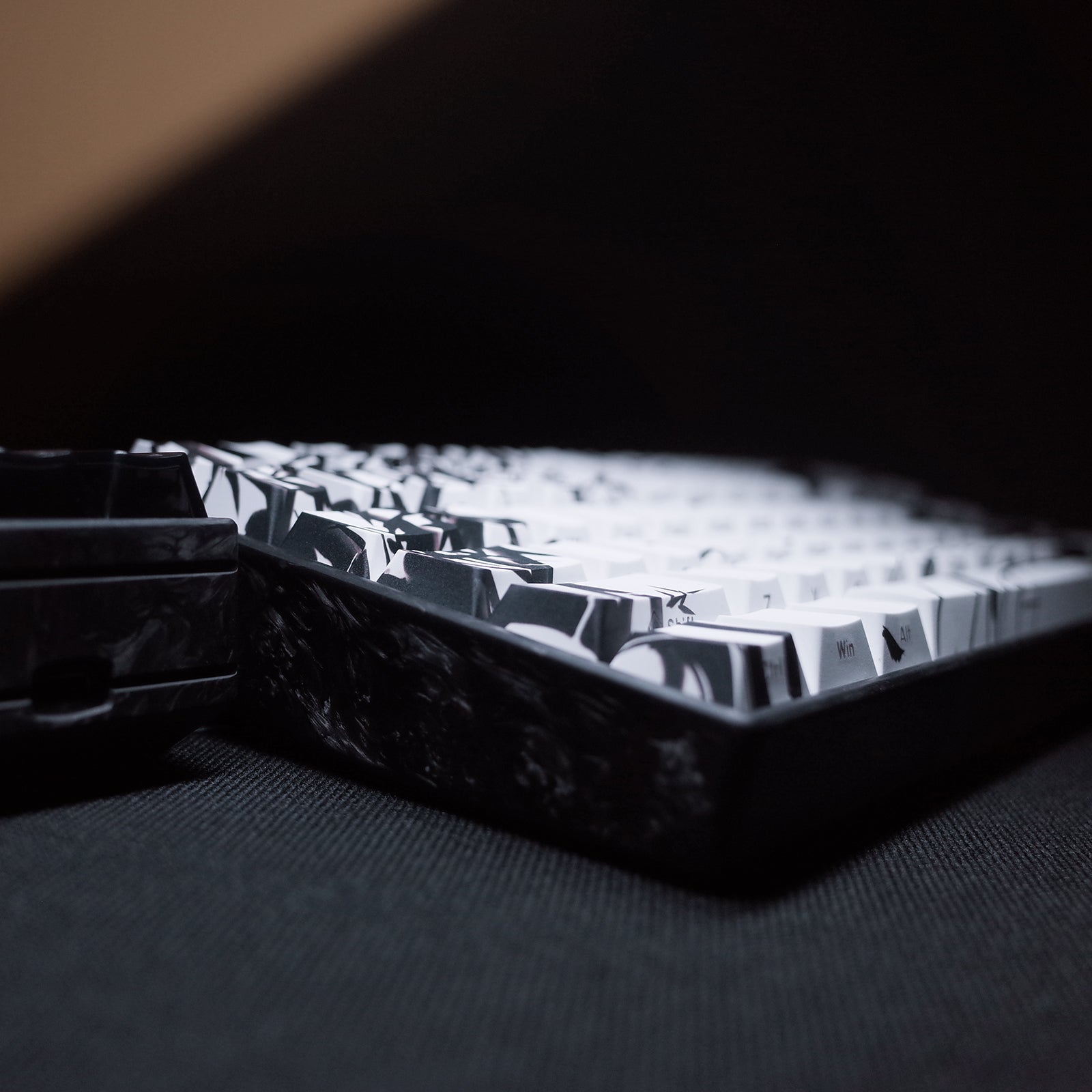 YING75 Forged Carbon Fiber Keyboard | WLMOUSE – WLmouse