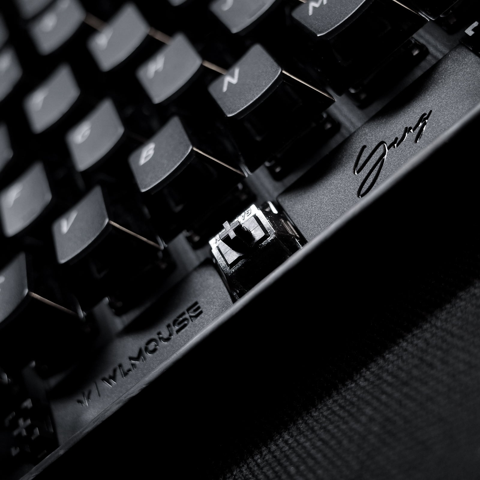 YING75 Forged Carbon Fiber Keyboard | WLMOUSE – WLmouse
